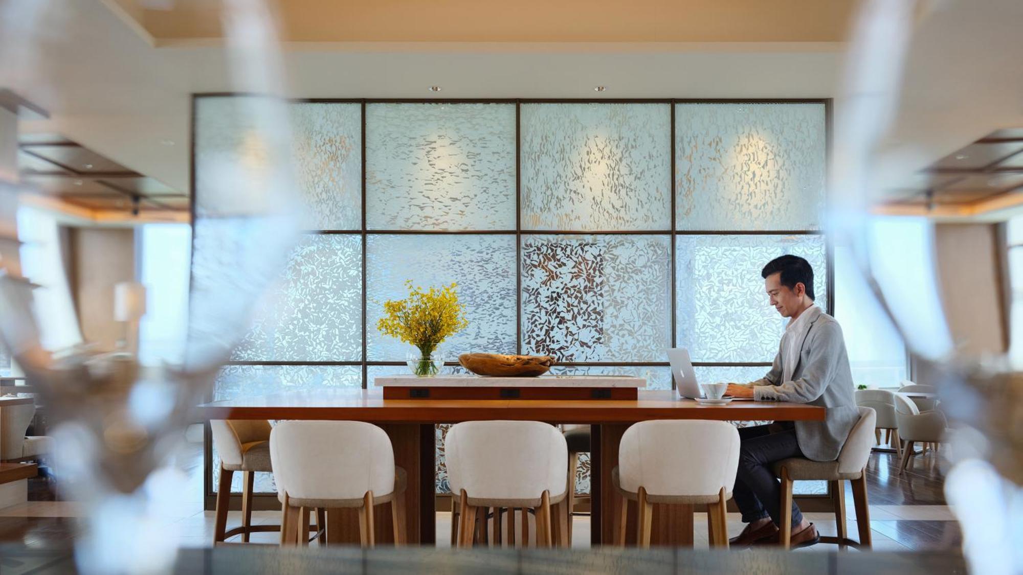 Ana Intercontinental Manza Resort, An Ihg Resort Onna